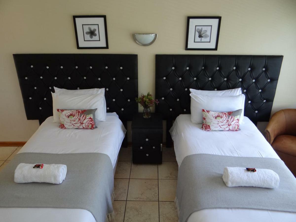 CREDO Guest House Bloemfontein Extérieur photo