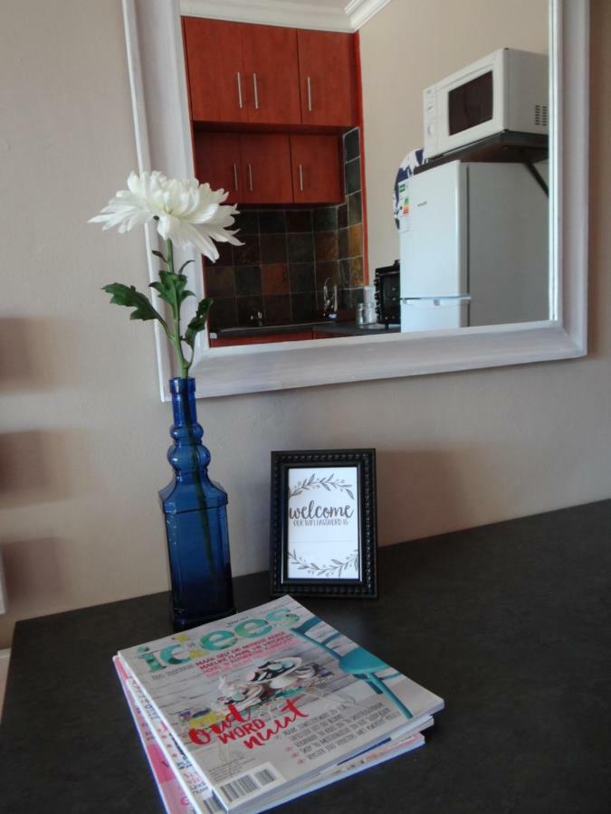 CREDO Guest House Bloemfontein Extérieur photo