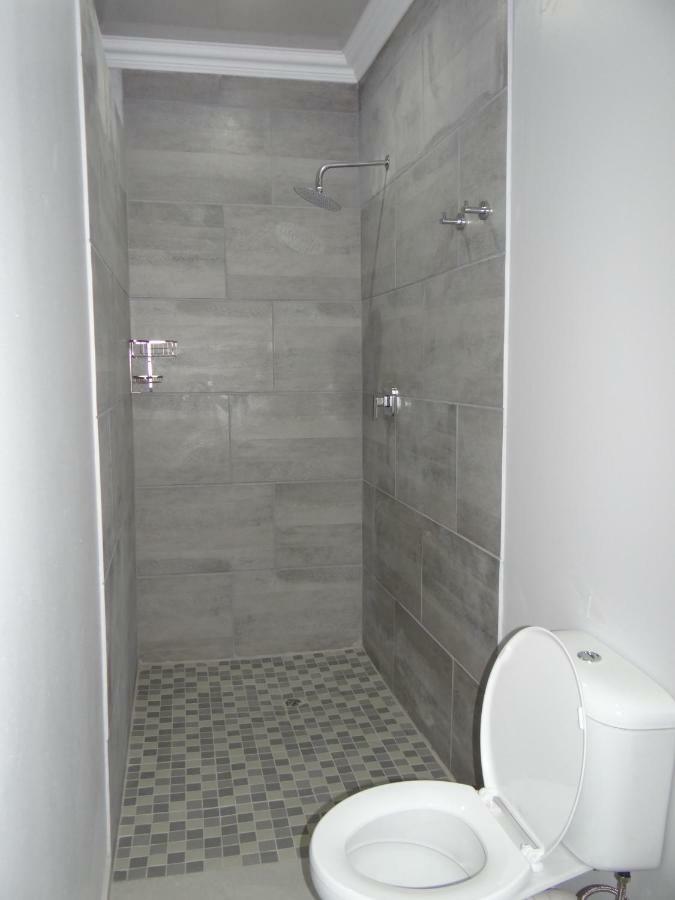 CREDO Guest House Bloemfontein Extérieur photo