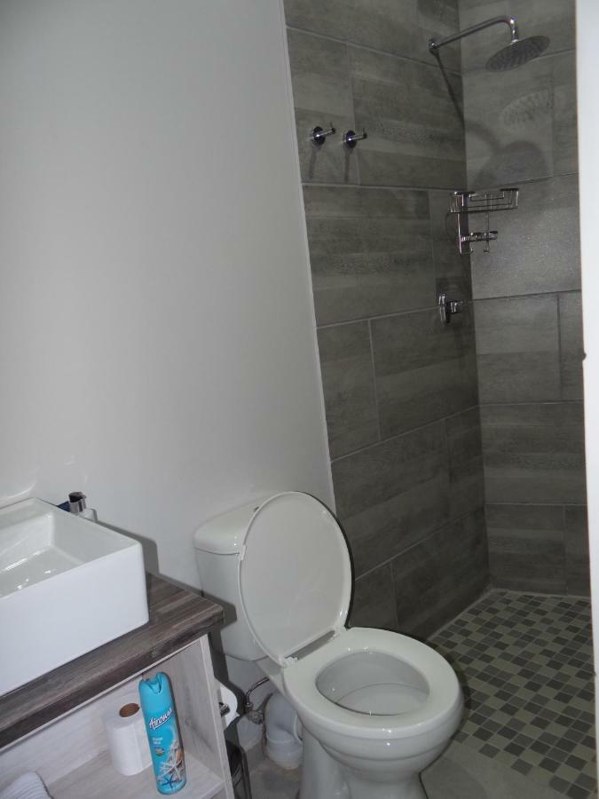 CREDO Guest House Bloemfontein Extérieur photo