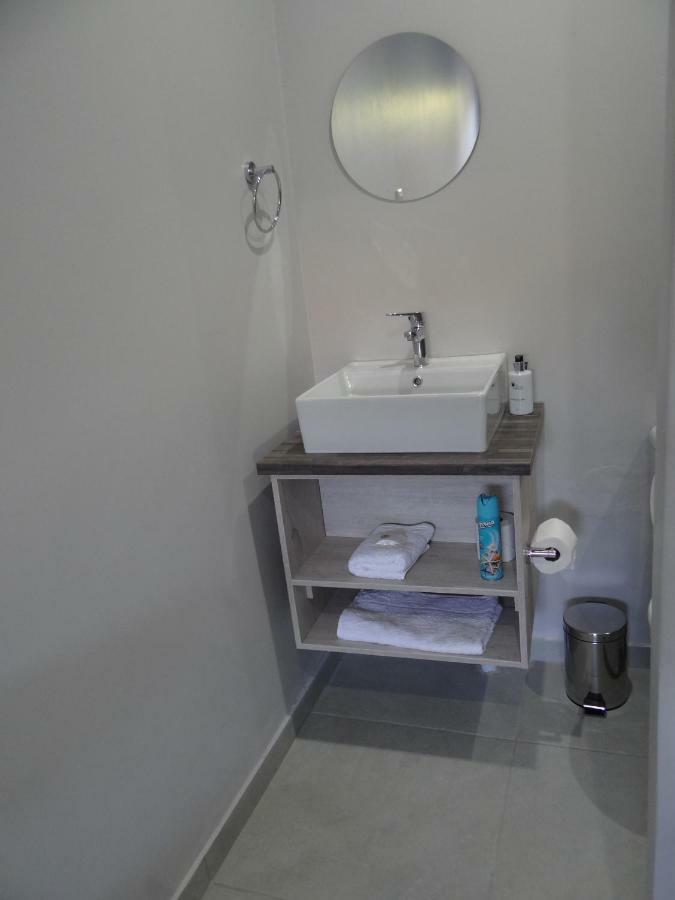 CREDO Guest House Bloemfontein Extérieur photo